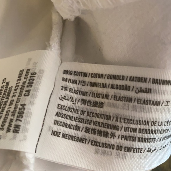 Hollister High Rise Short - Picture 4 of 4